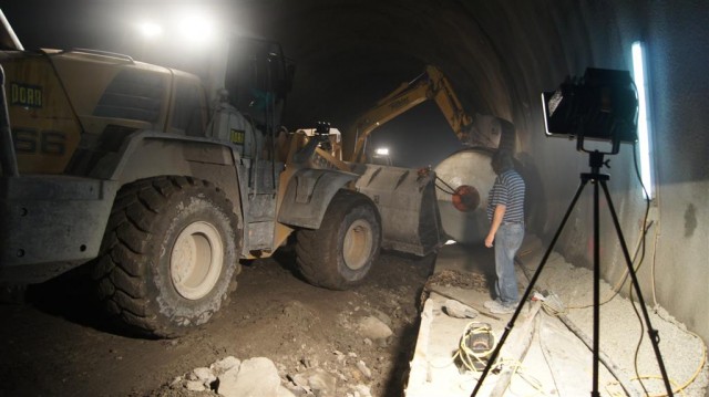 LKW-Bergung Citytunnel-Baustelle (Bild: Andrea Mandl)